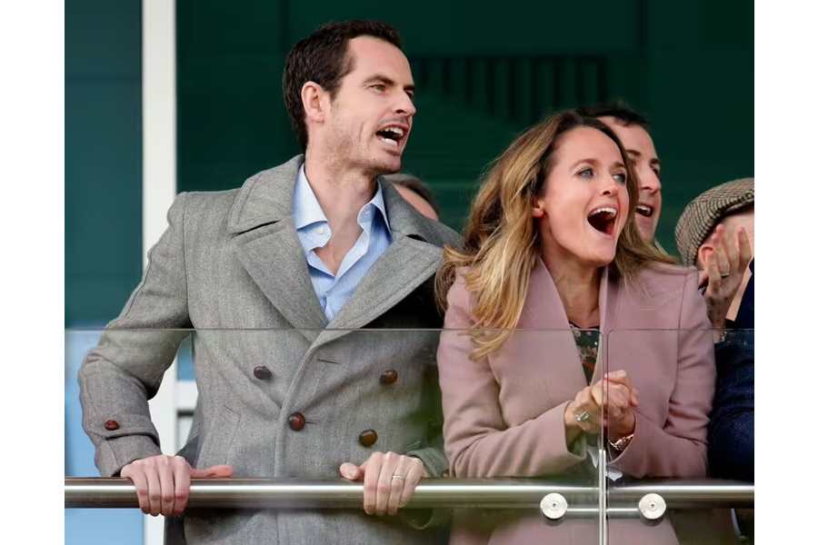 Andy Murray cheekily