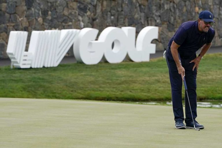 Phil Mickelson players earned