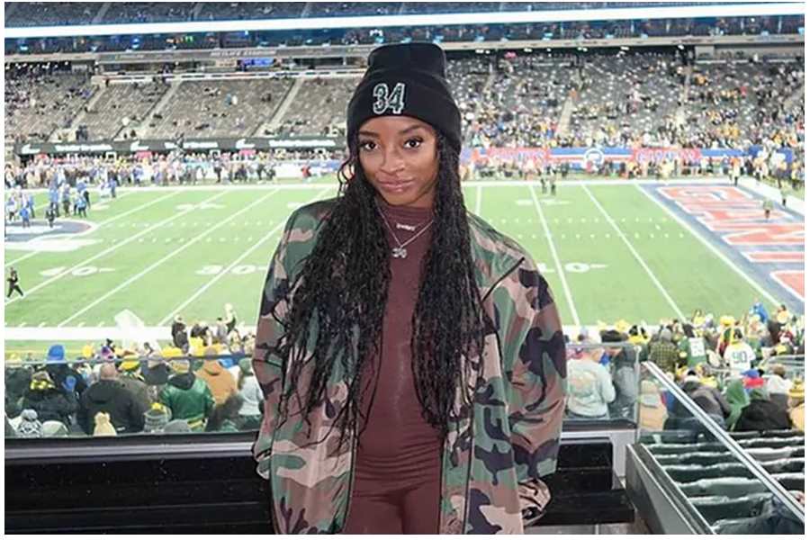 Simone Biles Addresses Pregnancy Speculations Is the Olympic Gymnast