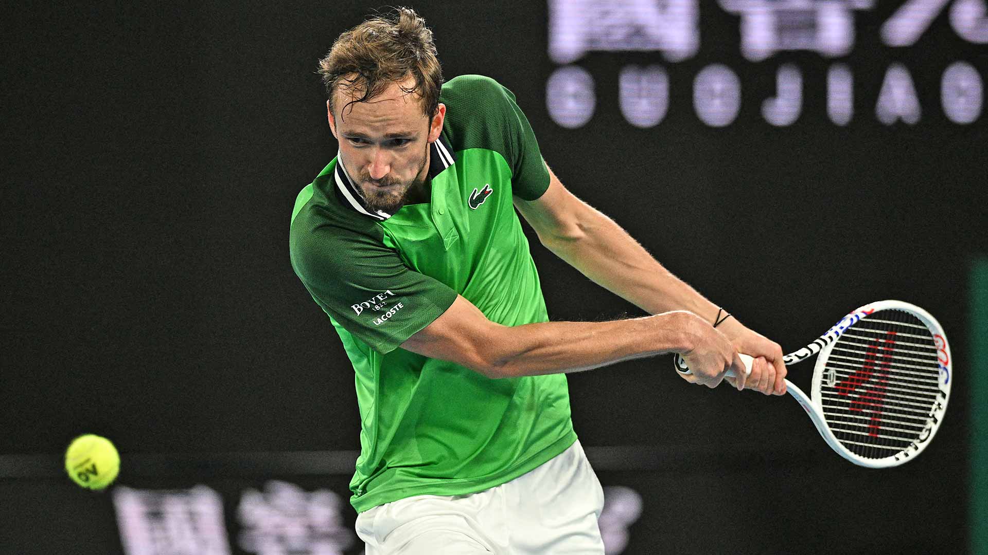 Daniil Medvedev Regains Form To Comfortably Advance To The Semi-finals ...