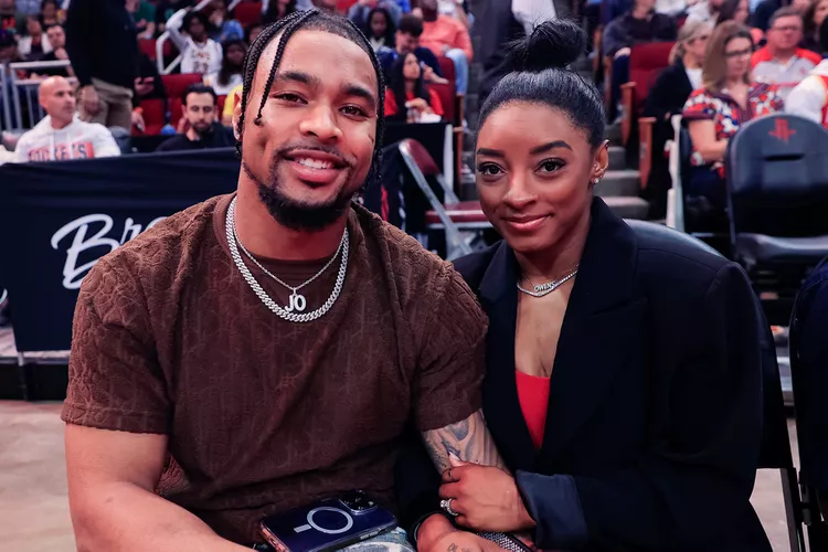 jonathan-owens-simone-biles