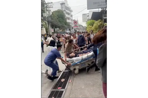 2-powerful-quakes-strike-off-southern-Philippines-killing-at-least.jpg