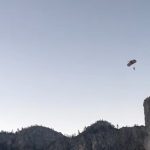 BASE-jumpers-illegally-take-to-Yosemites-El-Capitan-as-shutdown.jpg