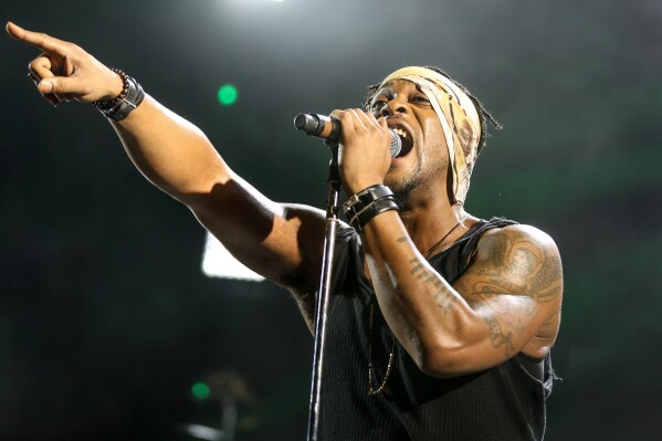 DAngelo-Grammy-winning-RB-singer-dies-at-51.jpeg