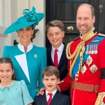 Prince-William-and-Kate-Middleton-Family-Photo-100625-7713f7856cda4ba881c7aa5b8407e06a (1)