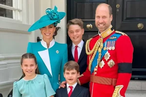Prince-William-and-Kate-Middleton-Family-Photo-100625-7713f7856cda4ba881c7aa5b8407e06a (1)