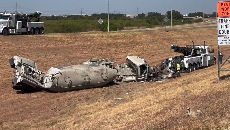 Semi-truck-rolls-over-in-crash-with-2-other-cars-in.png