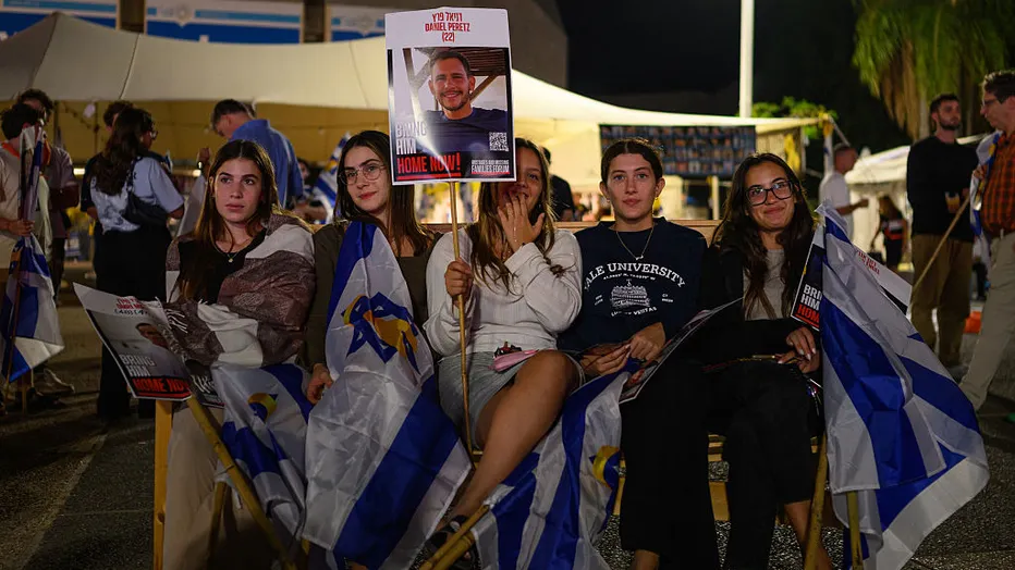 Watch-live-Hamas-releases-final-group-of-Israeli-hostages-as.jpg